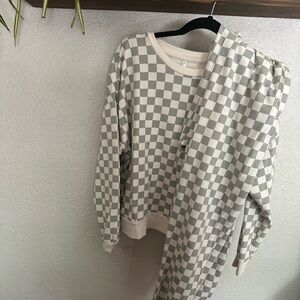 Rylee and Cru women’s sweat set